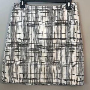NWOT LOFT Black and White Grid Line Mini Shift Skirt Size 4